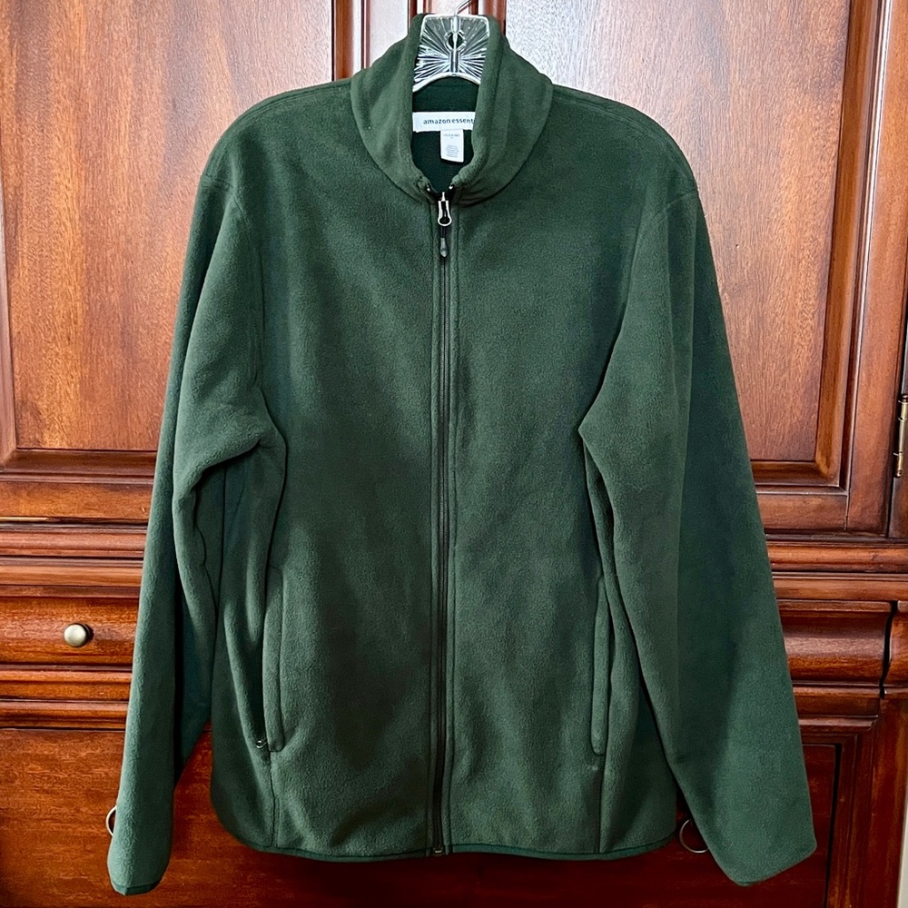 Amazon Essentials Dark Green Fleece Jacket